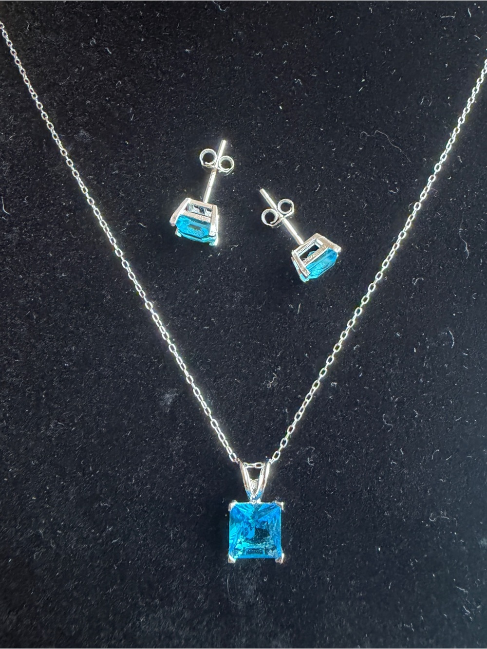 Sterling Silver Blue Crystal Pendant Necklace and Stud Earring Set